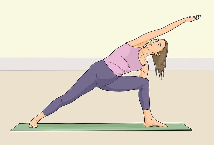Femme pratiquant le yoga en position de méditation